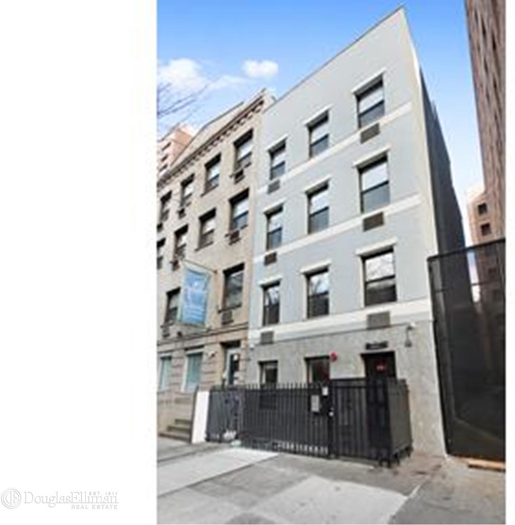 225 East 30th St - Photo 5