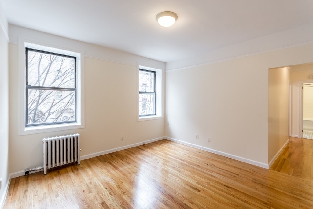 305 West 45th Street - Photo 0