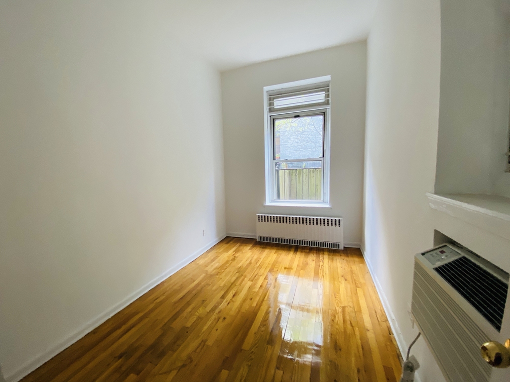 519 East 87th D - Photo 1