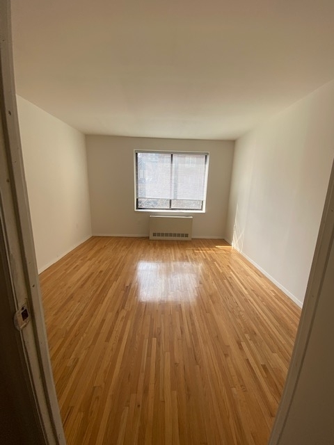 207 East 30th  - Photo 3