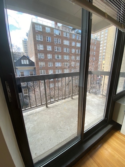 207 East 30th  - Photo 6