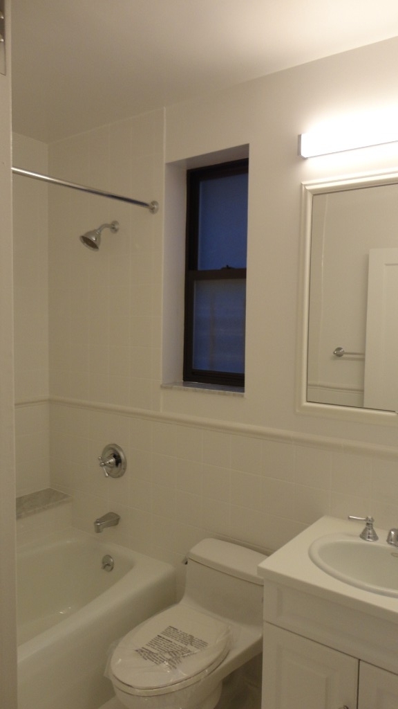 West 87 St  - Photo 5