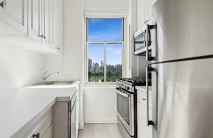 West  89 Street  - Photo 2