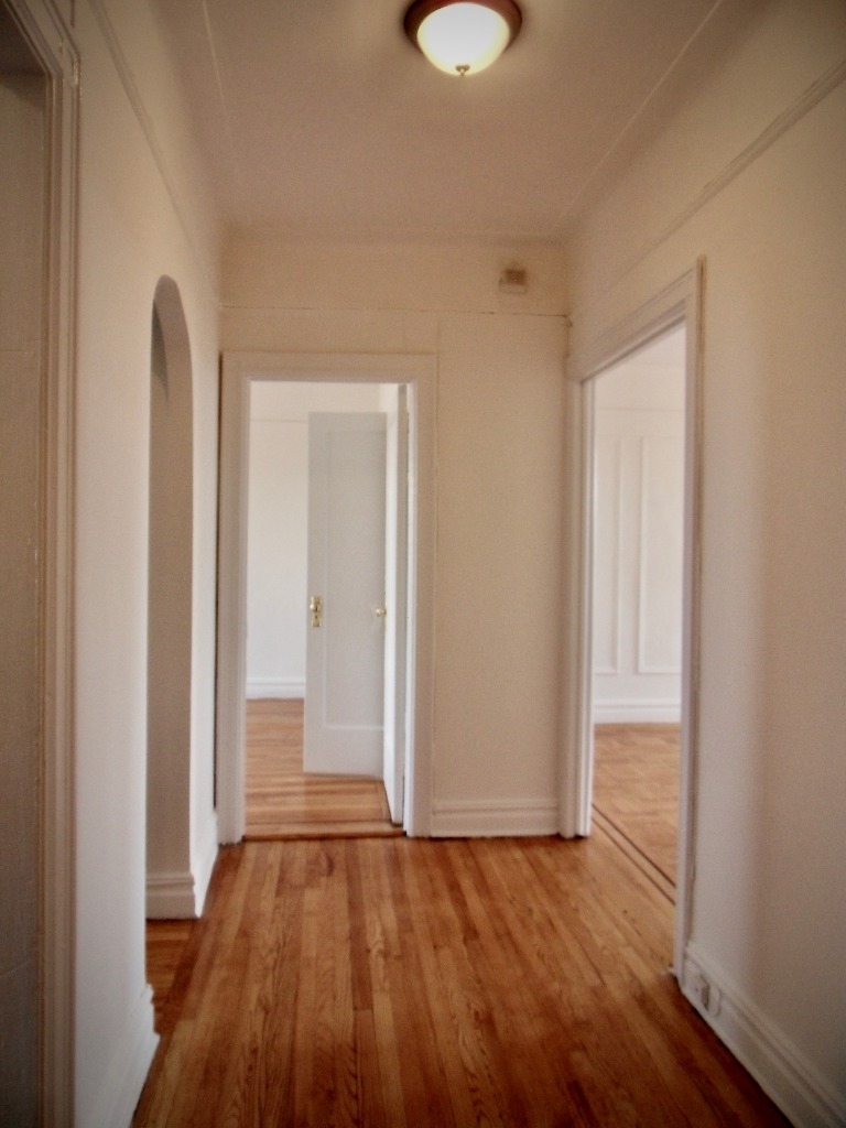 815 East 14th Street - Photo 1