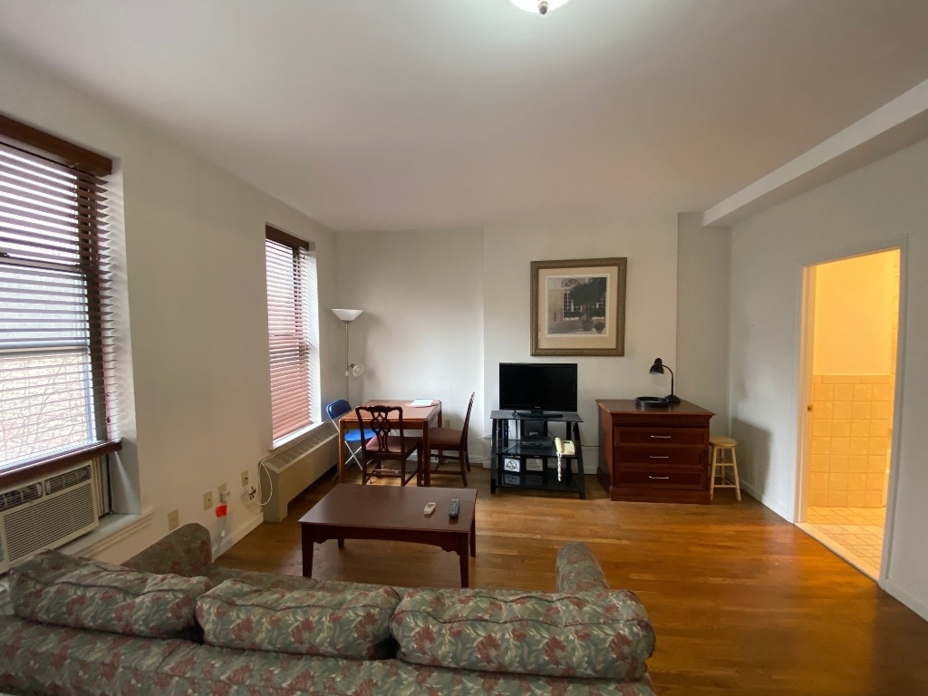 159 West 71st Street - Photo 4