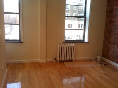 444 W 52nd - Photo 1