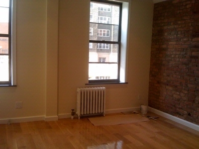 444 W 52nd - Photo 4