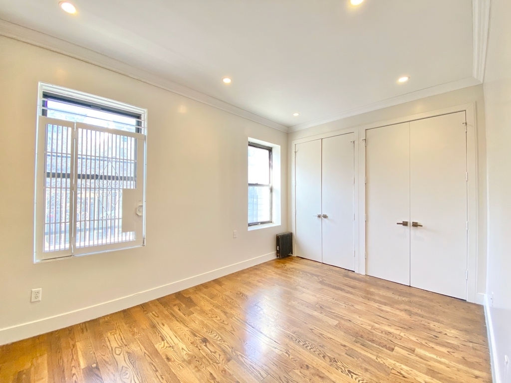 555 West 151st St - Photo 5