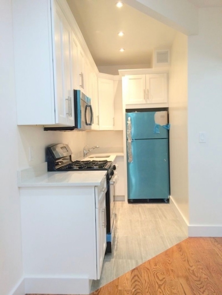 312 west 121 - Photo 1