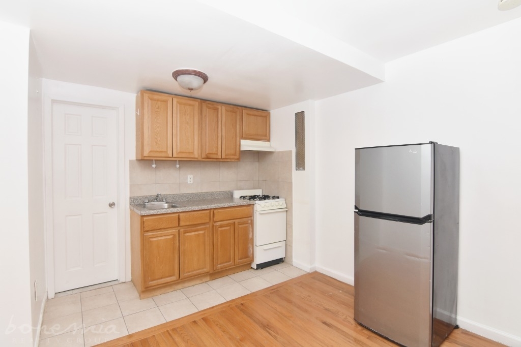 142 w 130th  - Photo 1