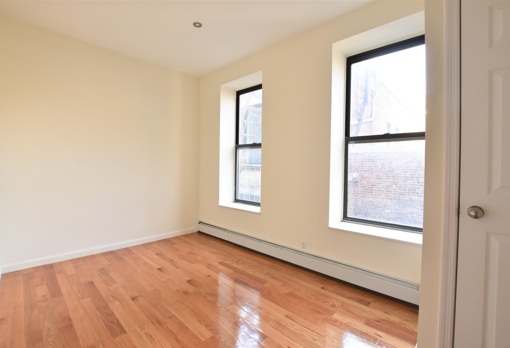 229 W 115th St - Photo 3