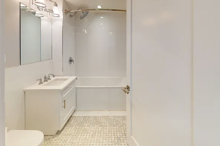 Central Park West  - Photo 4