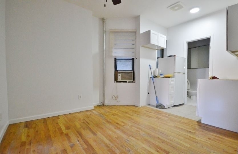 170 Delancey Street - Photo 1