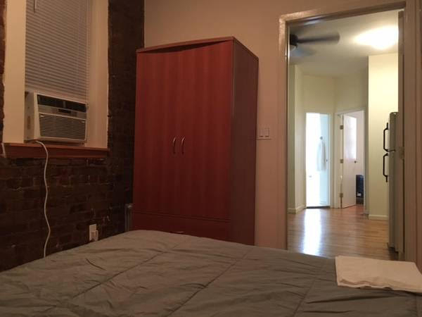 523 East 12th Street - Photo 6