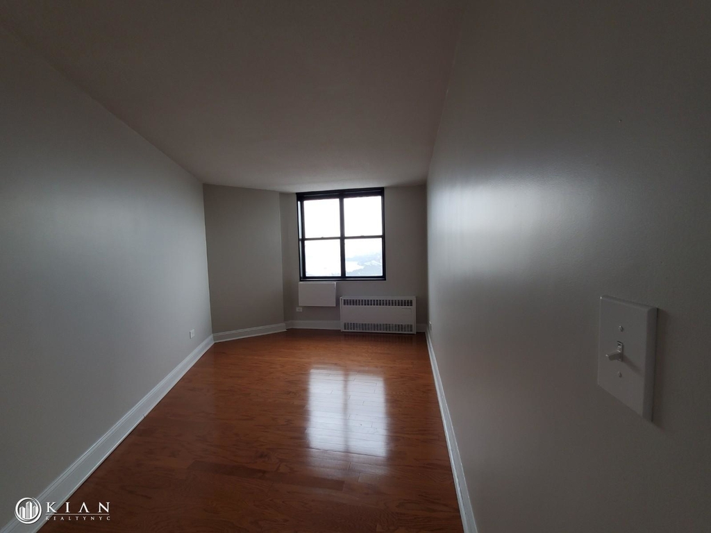 3333 Broadway - Photo 12