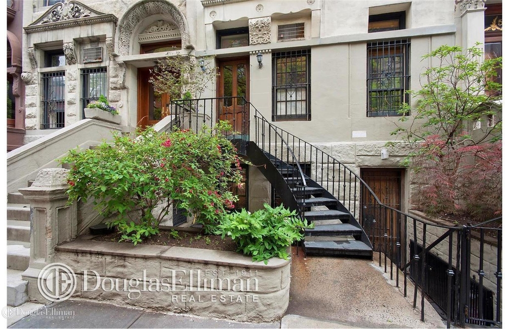 53 West 76th St - Photo 8