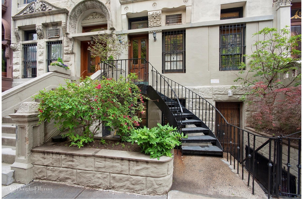 53 West 76th St - Photo 9