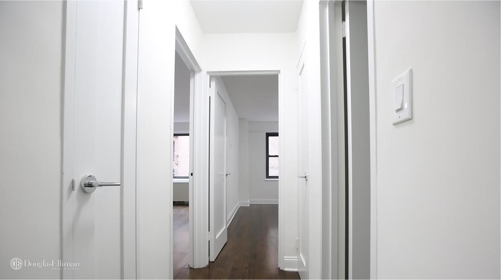 405 East 56th St - Photo 2