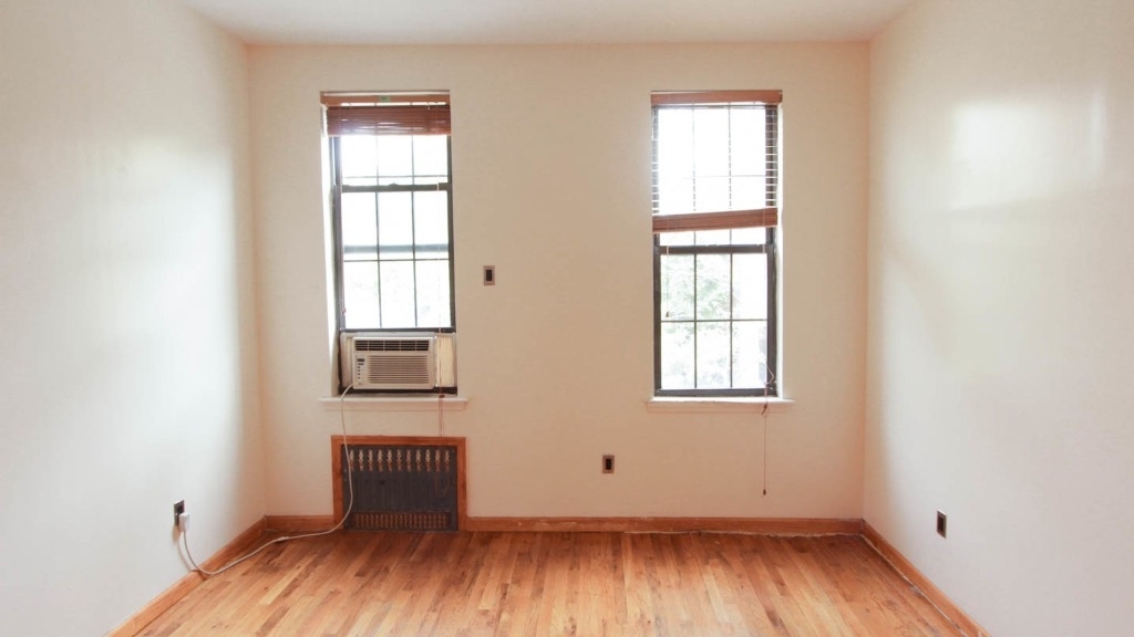 70 Wyckoff Avenue - Photo 8