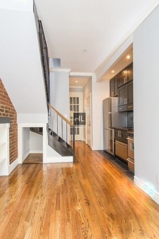 225 Mott Street - Photo 0