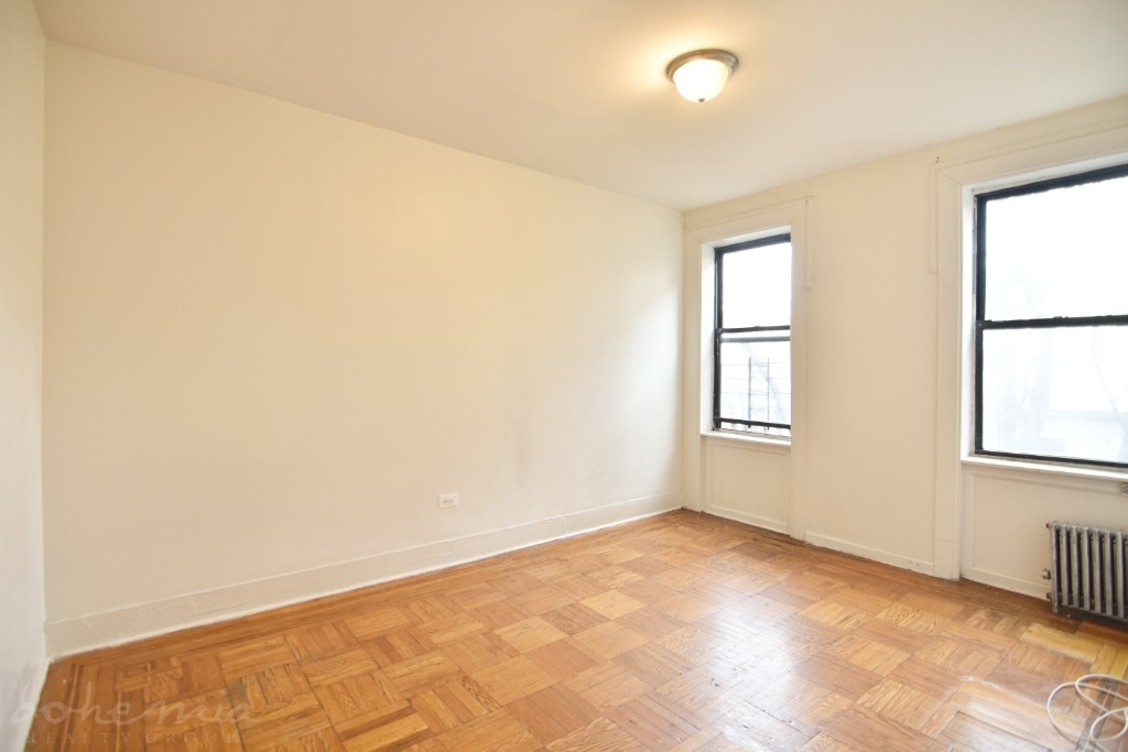 555 West 151st Street - Photo 0