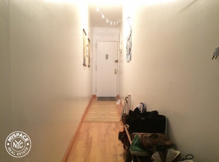 134 Boerum Street - Photo 2