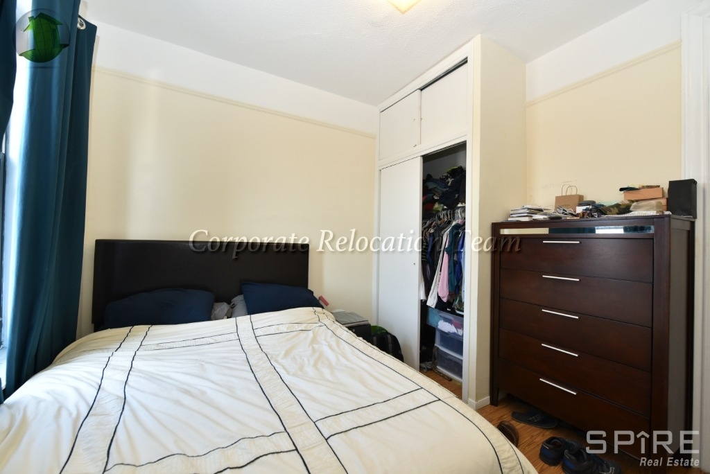 32-32 34th Street - Photo 3