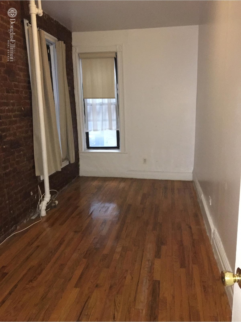 118 Macdougal St - Photo 1