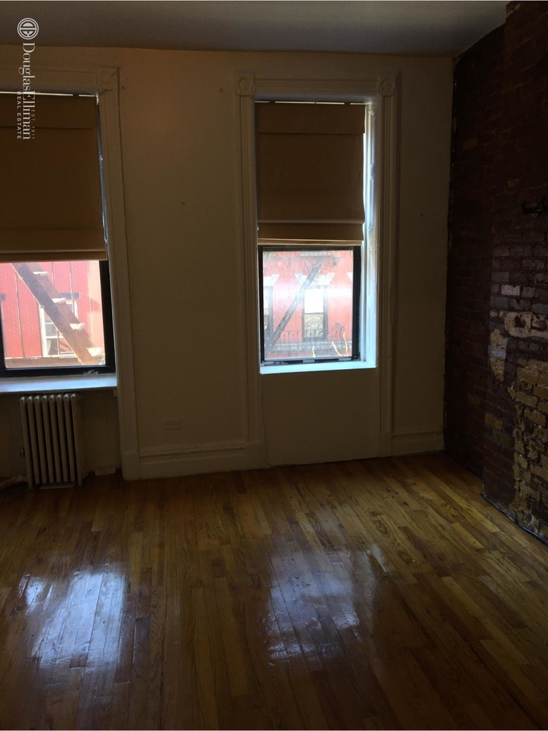 118 Macdougal St - Photo 6