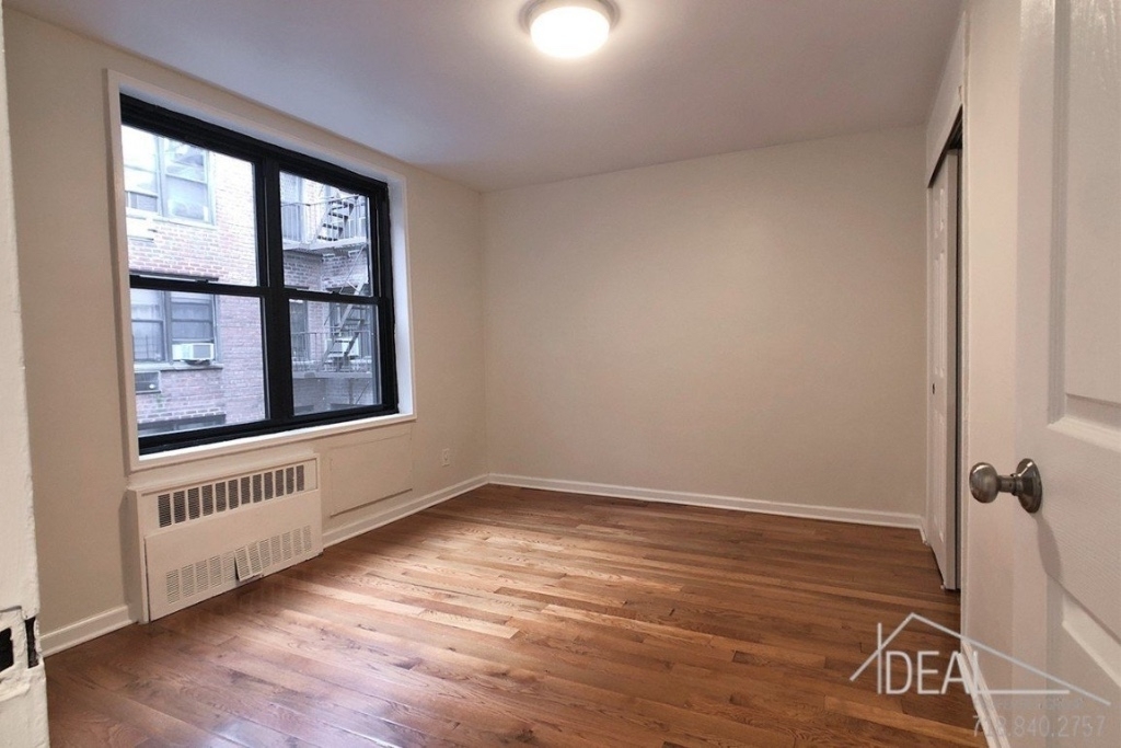 483 Ocean Parkway - Photo 2