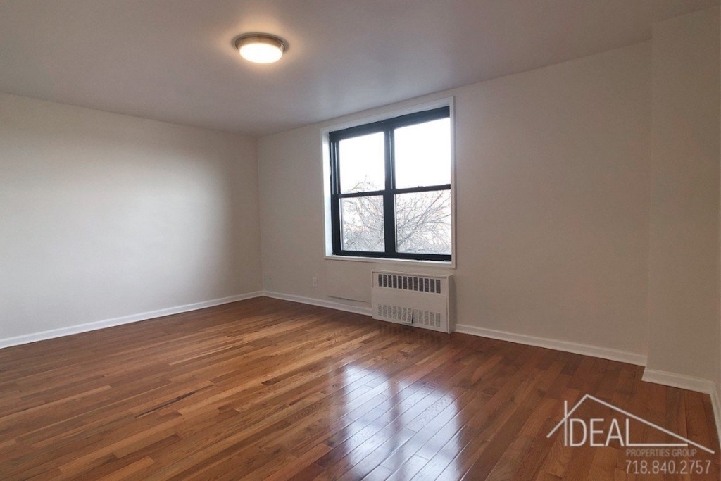 483 Ocean Parkway - Photo 3