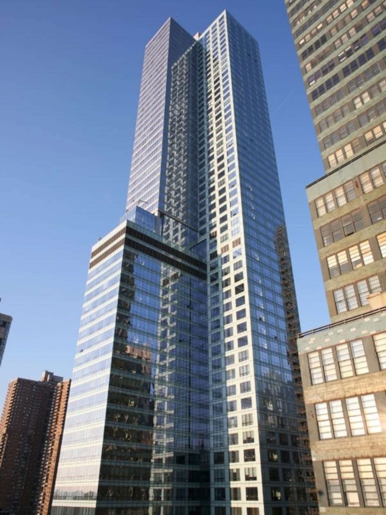 350 West 42nd Street - Photo 6