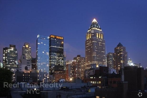 410 West 53rd Street - Photo 5