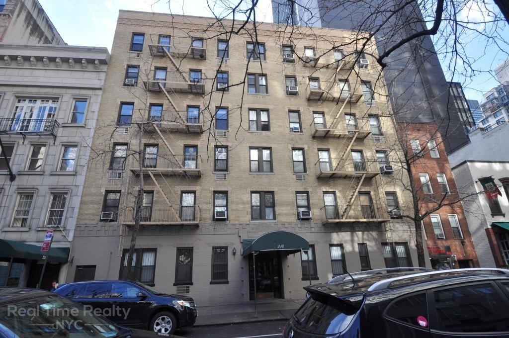 214 East 51st Street - Photo 1