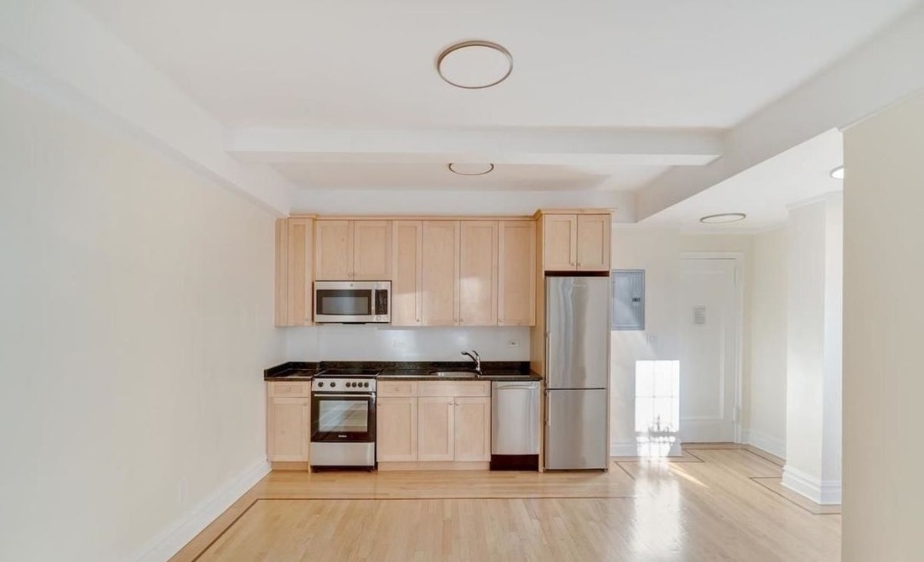 115 East 92nd Street - Photo 1