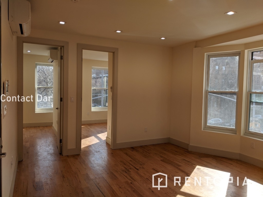 141 Greene Ave - Photo 3