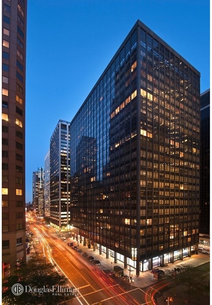 95 Wall St - Photo 2