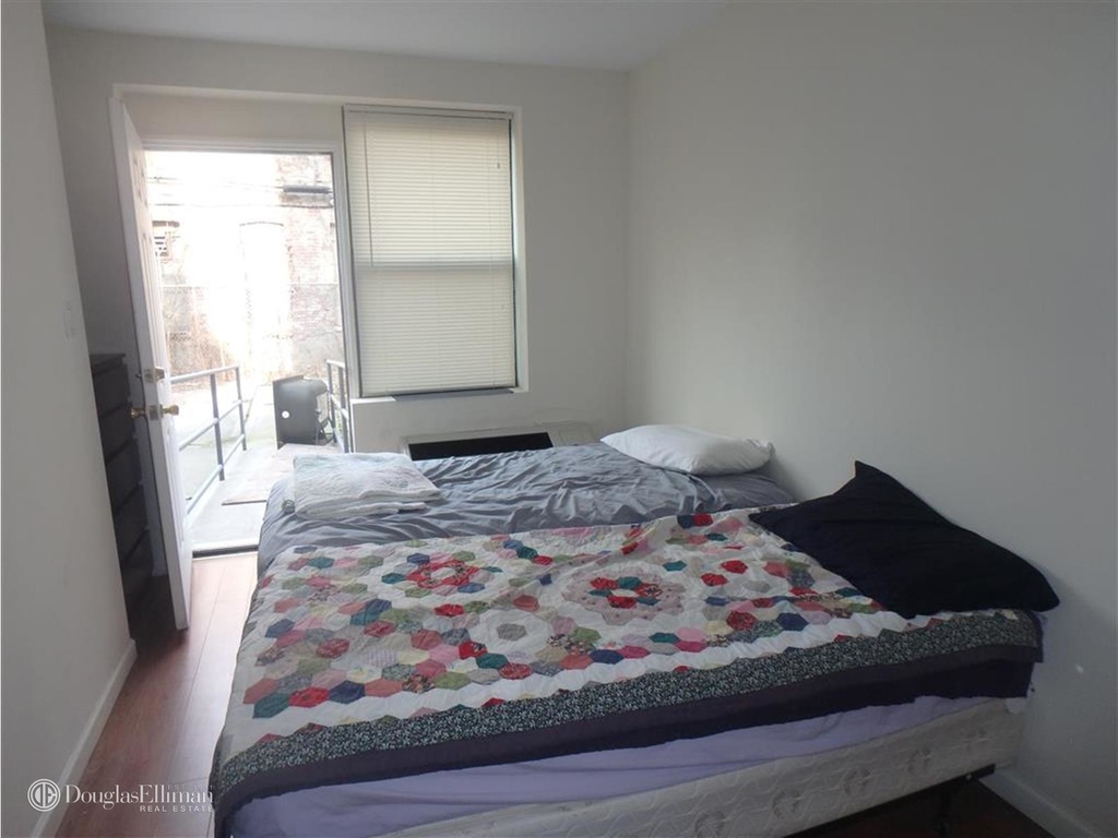 423 East 117th St - Photo 6