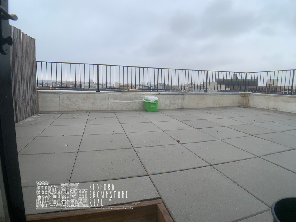 618 Bushwick Ave - Photo 4