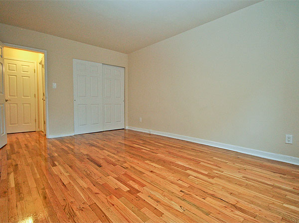 142-02 84 Drive - Photo 0