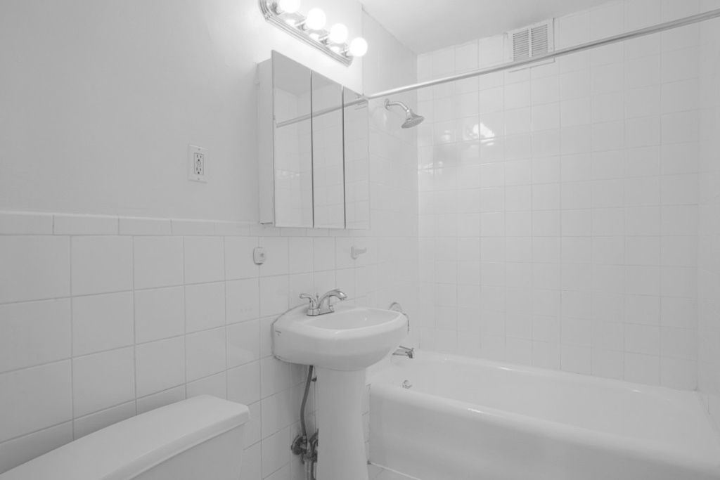 253 West 72nd Street - Photo 2