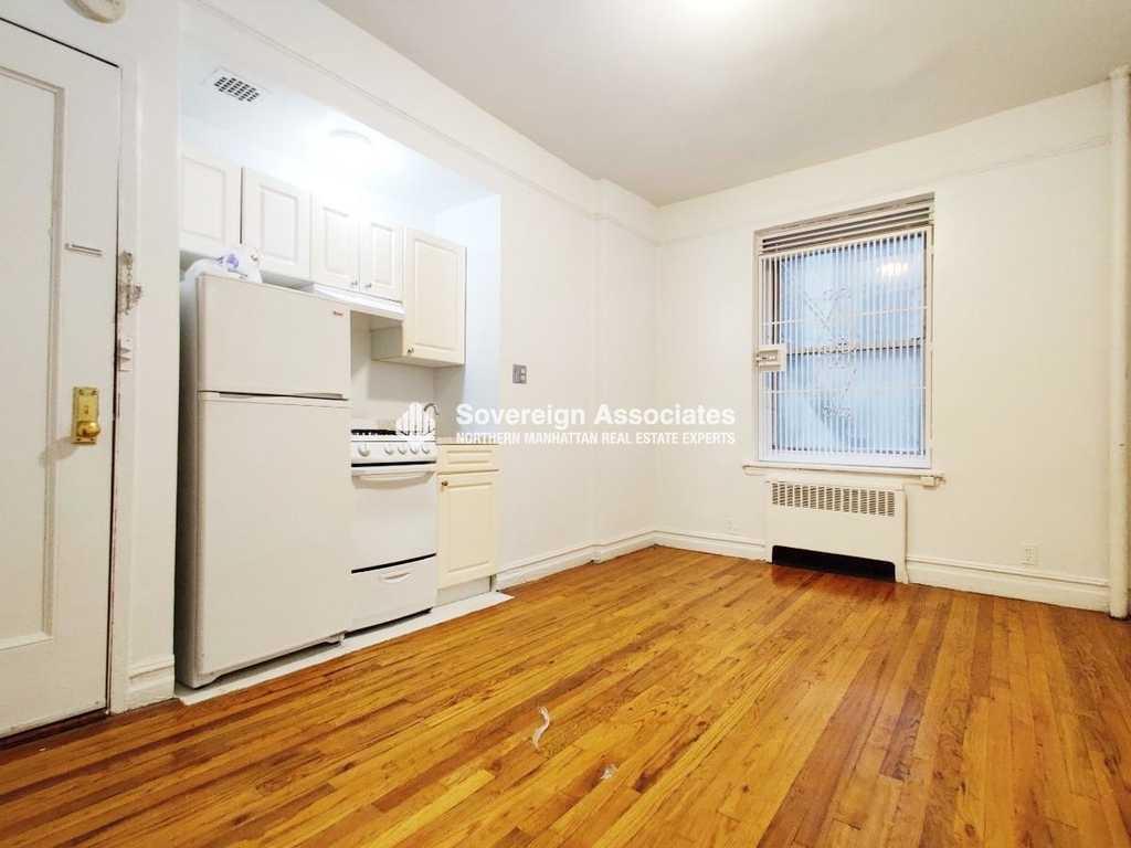 936 West End Avenue - Photo 1