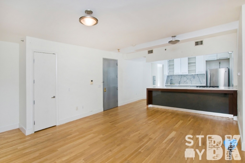 591 Flushing Ave - Photo 4