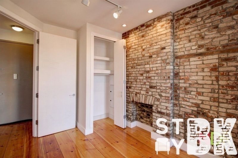 1082 Fulton Street - Photo 6