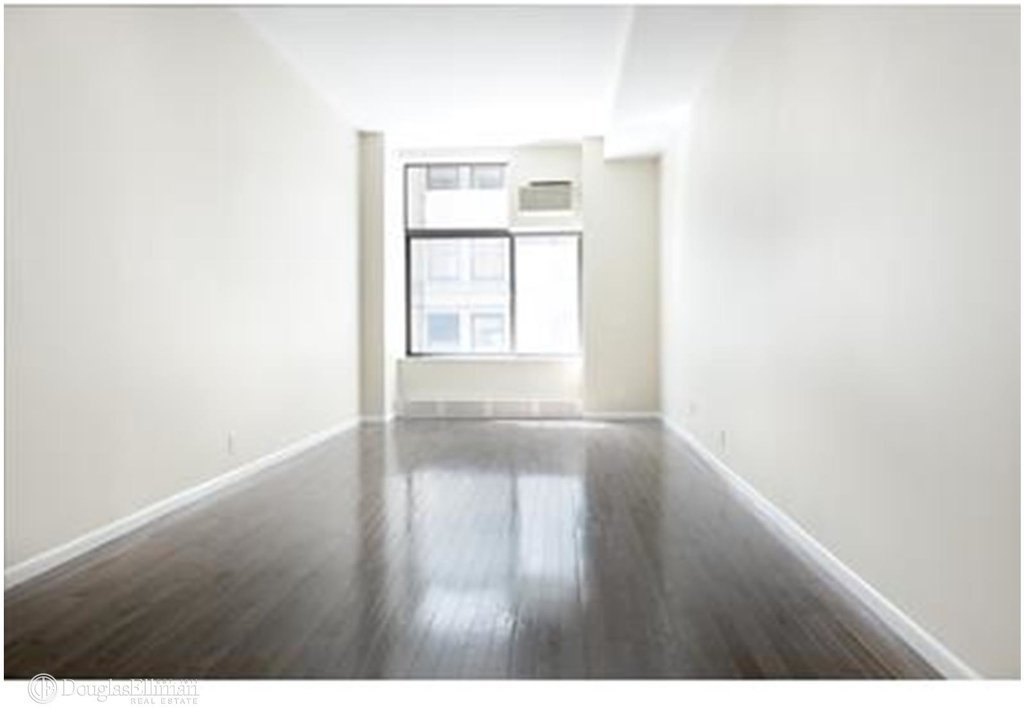 372 Fifth Avenue - Photo 4