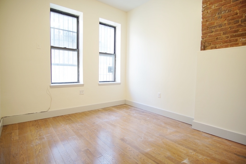 205 Taaffe Pl - Photo 1