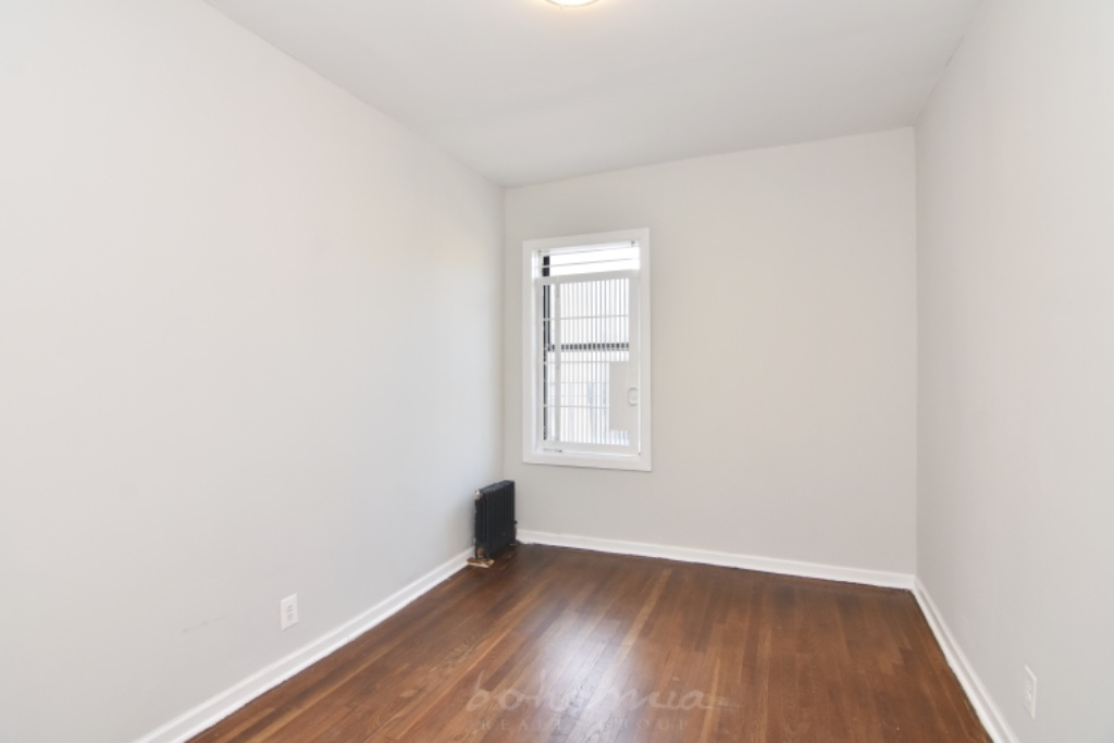 540 West 189th Street - Photo 3