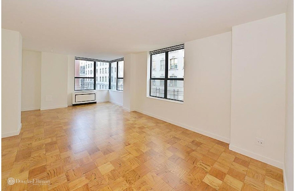 247 West 87th St - Photo 7