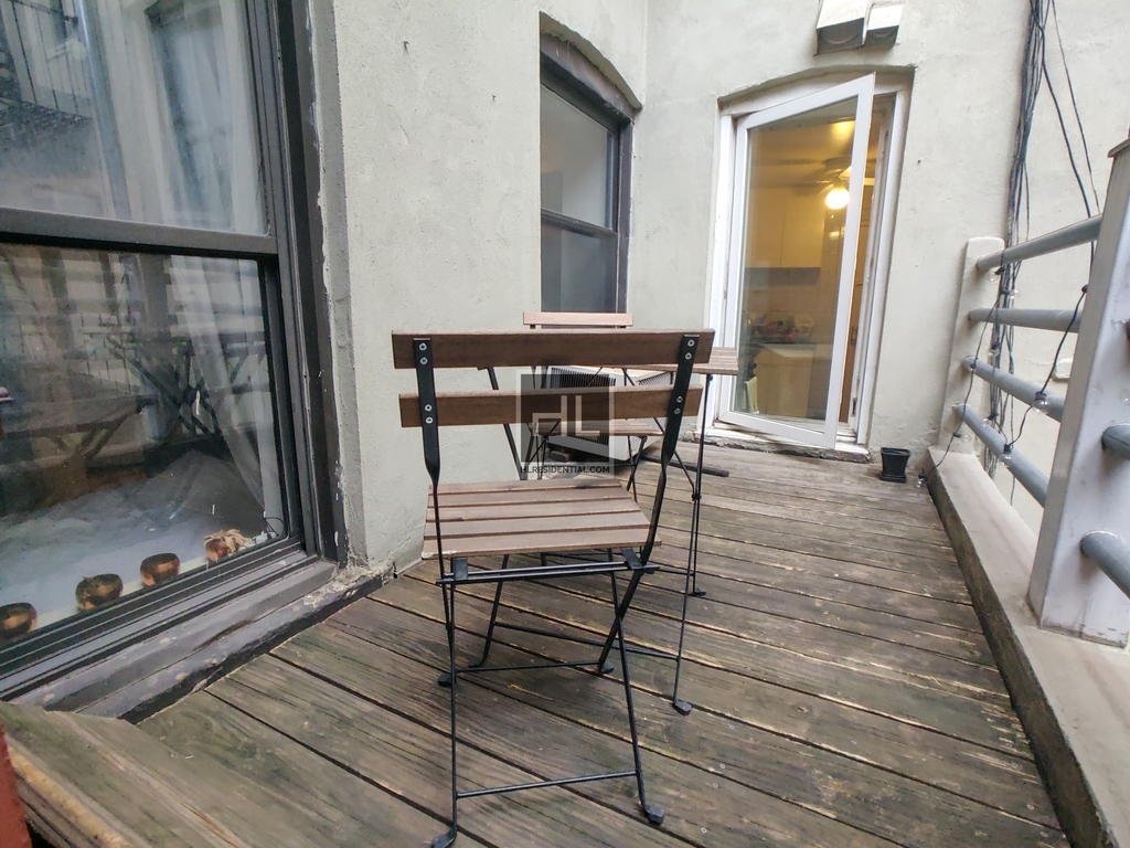 124 Mott Street - Photo 1