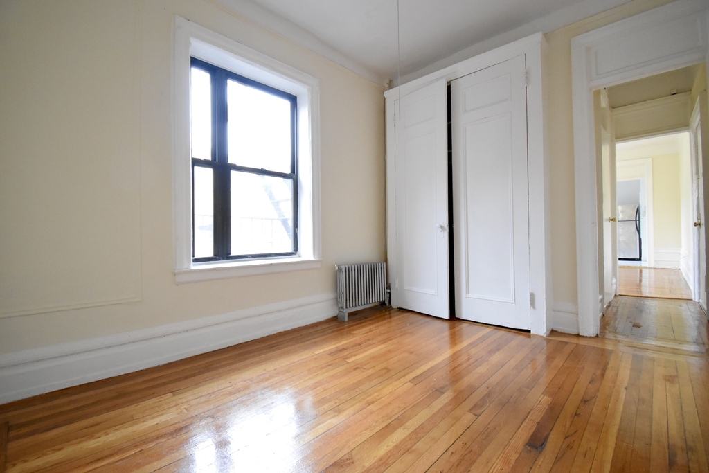 131 W 110th St - Photo 7